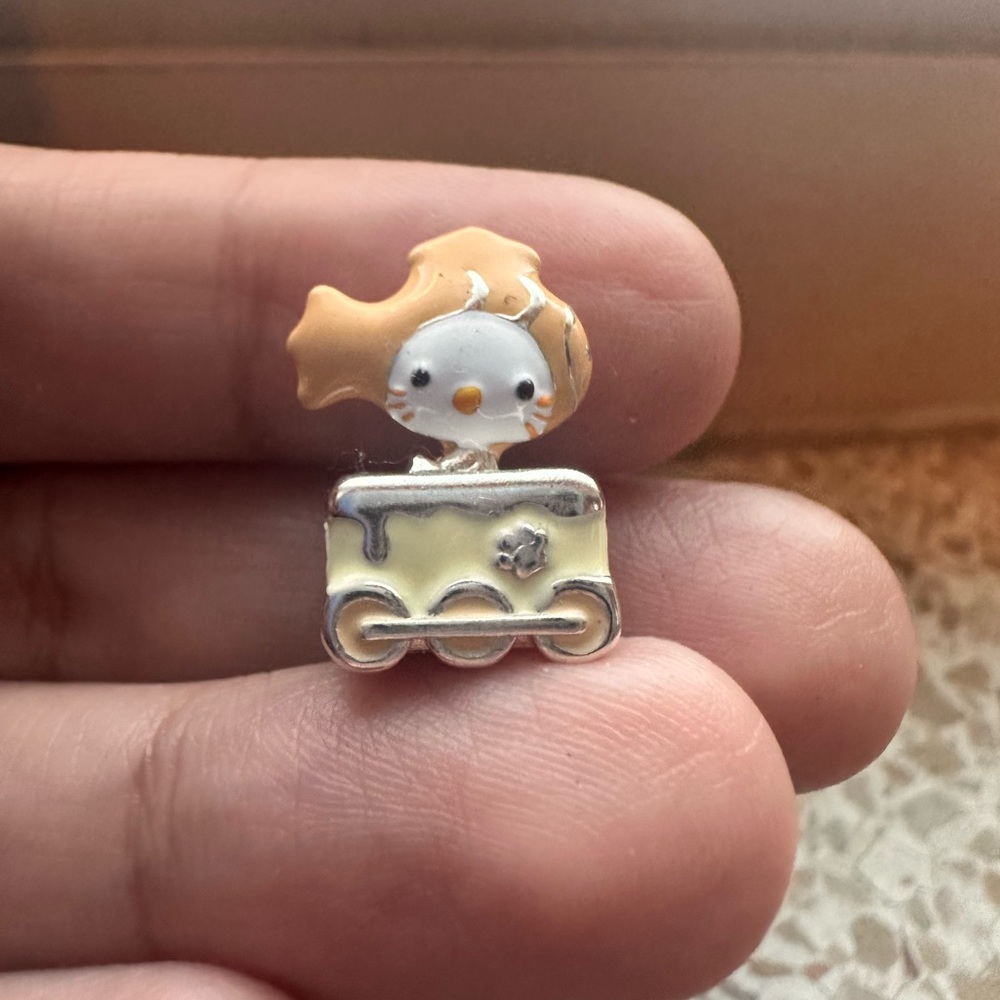 Hello Kitty Yellow and car S925 charm